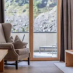 Aparthotel Gletscherblick- Serviced Obergurgl