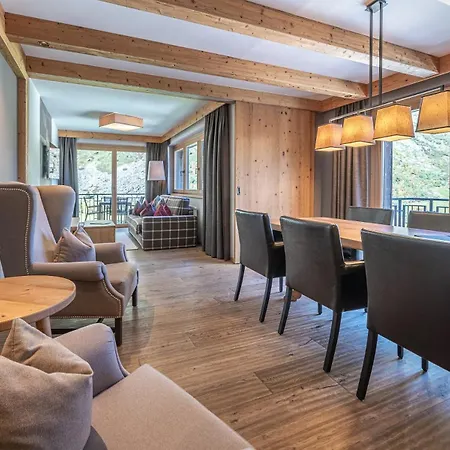 Aparthotel Gletscherblick- Serviced 4*
